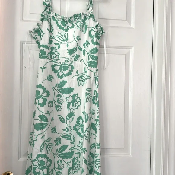 slim fit dress slacks Summer Perfection Green Midi Dress main image 1